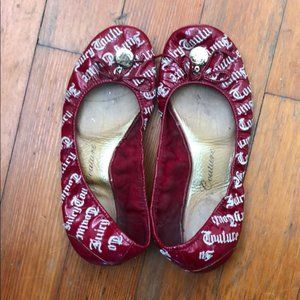 JUICY COUTURE [red patent logo slippers flats]